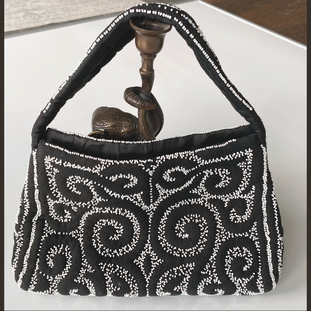 Vintage hand-beaded purse in perfect shape!